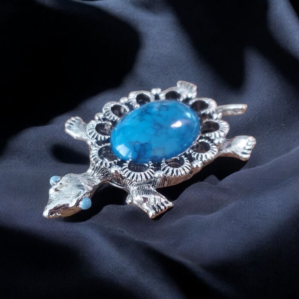 Vintage Gerrys Faux Turquoise Cabochon Turtle Brooch Pin Pendant 2"